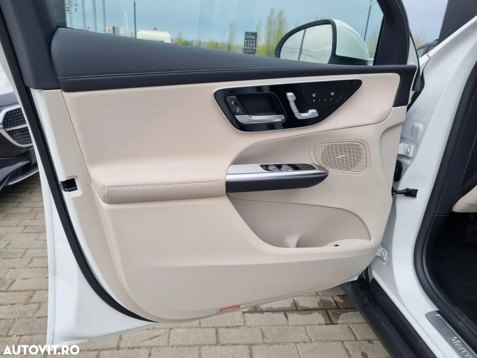 Mercedes-Benz GLC 220 d 4MATIC MHEV - 26