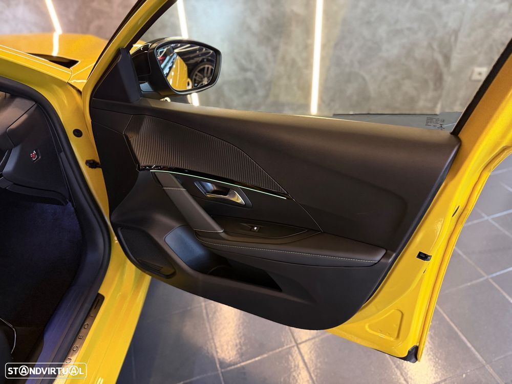 Peugeot e-208 50 kWh GT Pack - 38