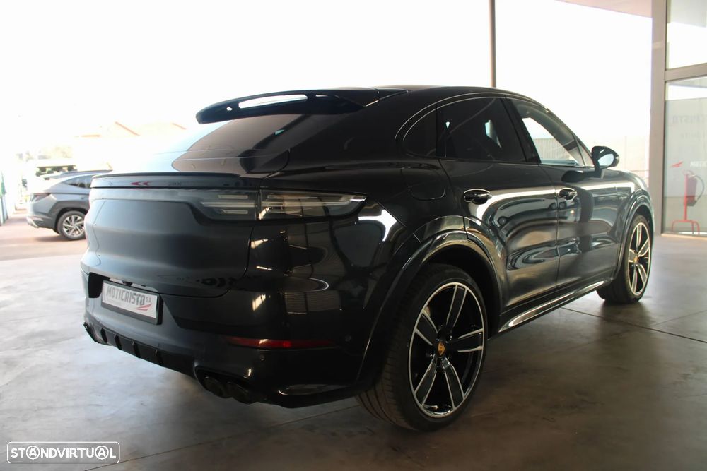 Porsche Cayenne Coupé E-Hybrid - 6