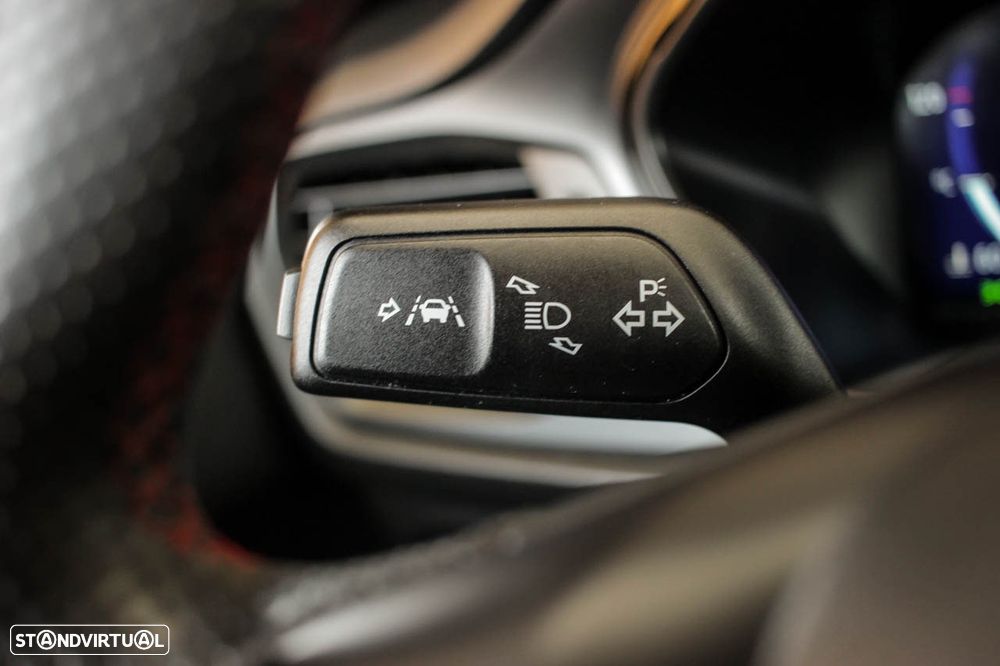 Ford Focus 1.0 EcoBoost MHEV ST-Line - 22