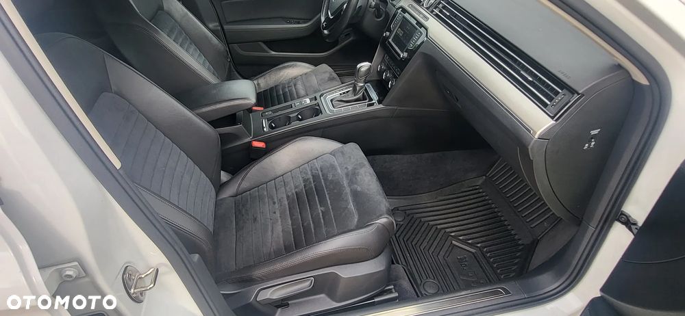 Volkswagen Passat 2.0 TDI Business DSG - 4