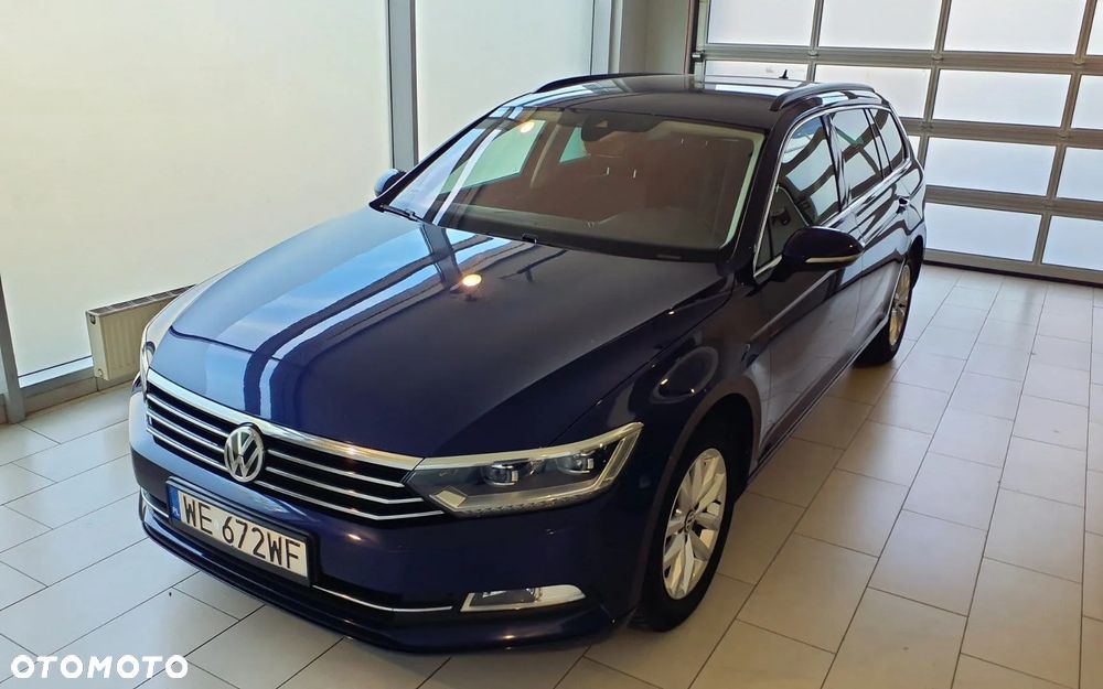 Volkswagen Passat 1.5 TSI EVO Elegance - 1