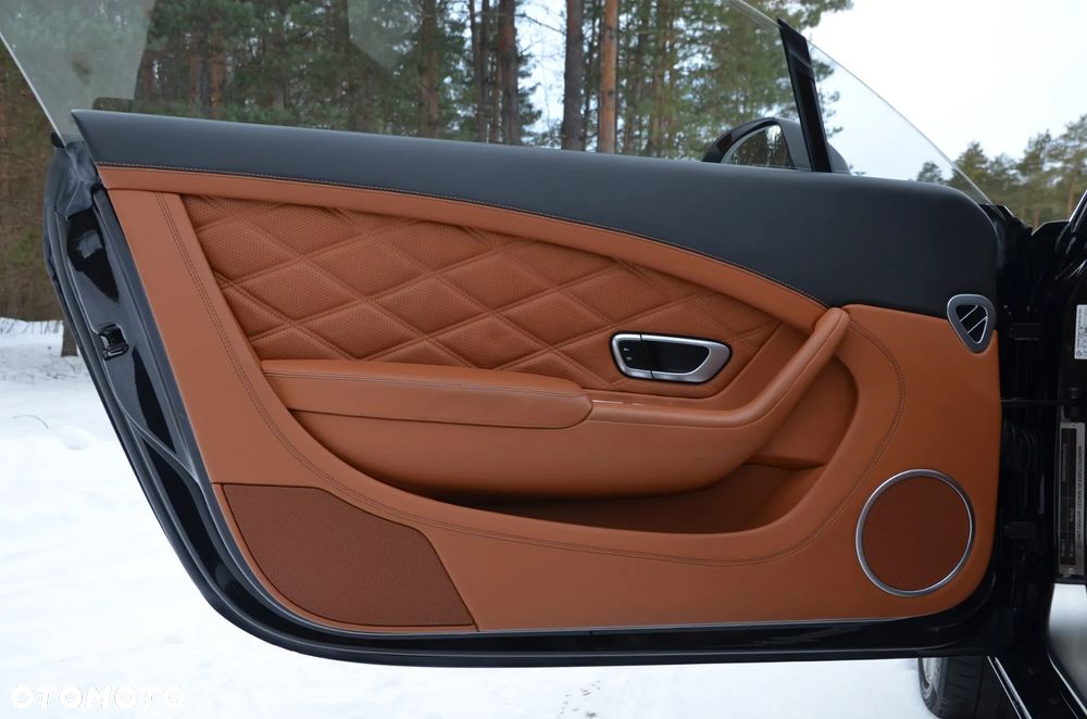 Bentley Continental GT Speed - 26