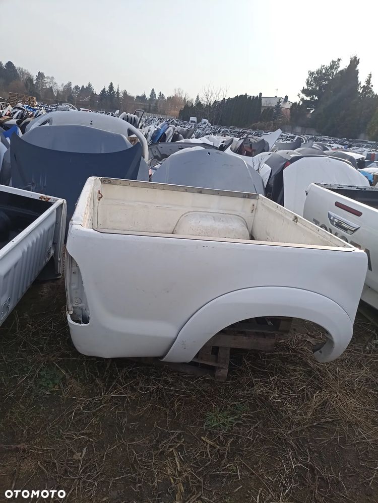 TOYOTA HILUX 2012 13 14 15 PAKA BAGAŻNIKA KOMPLET - 3