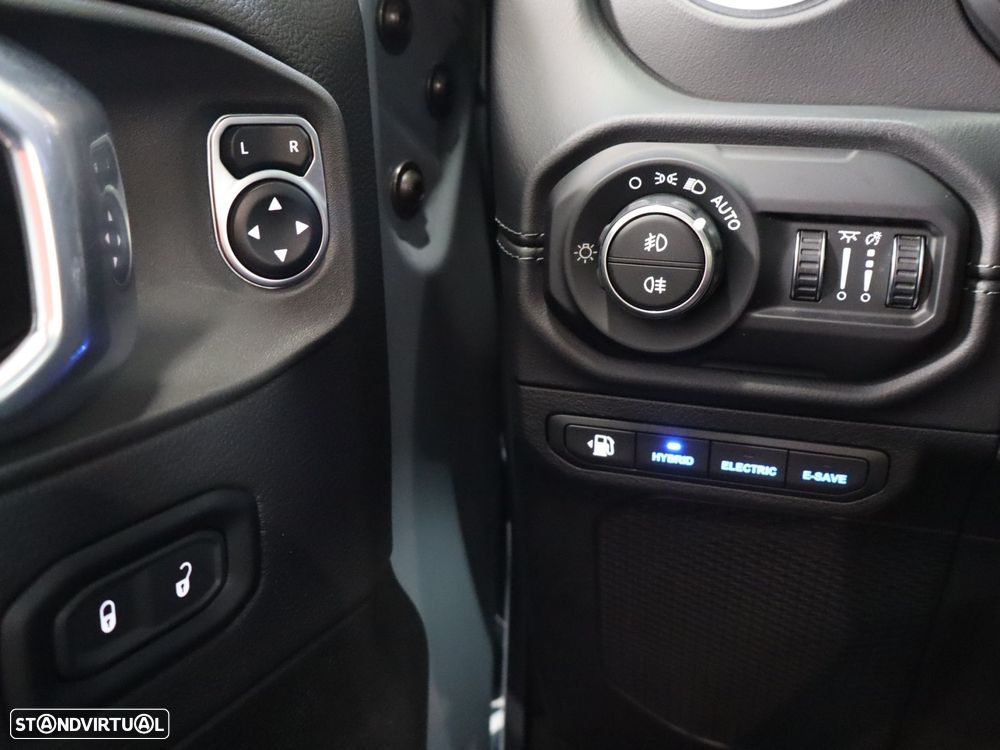 Jeep Wrangler Unlimited 2.0 TG 4xe Sahara - 17