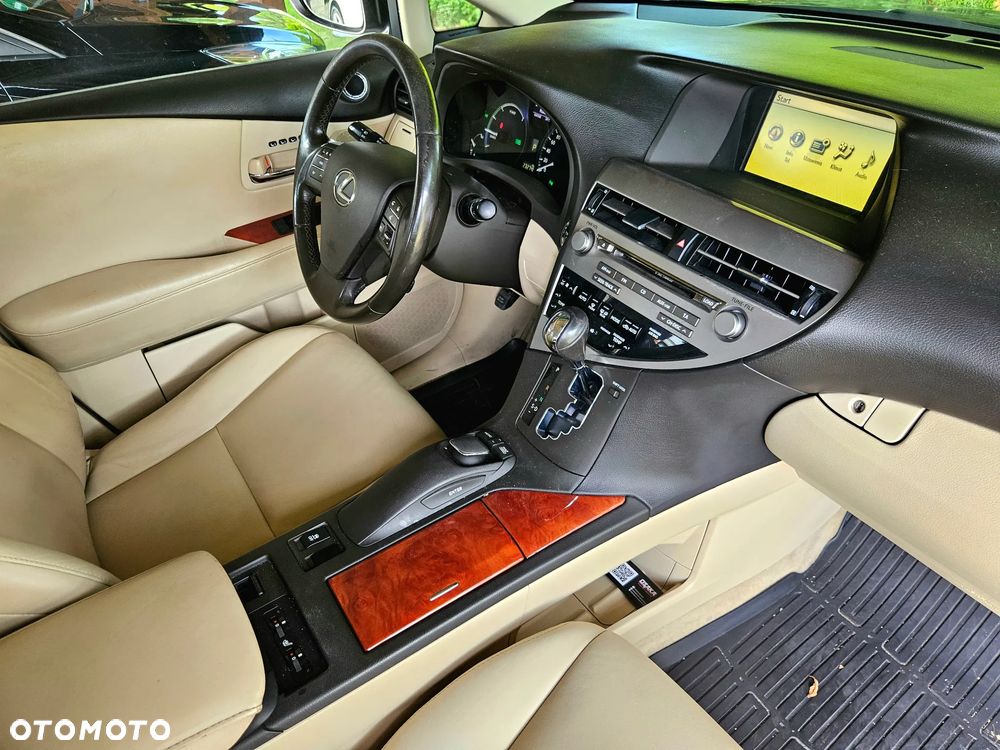Lexus RX - 30