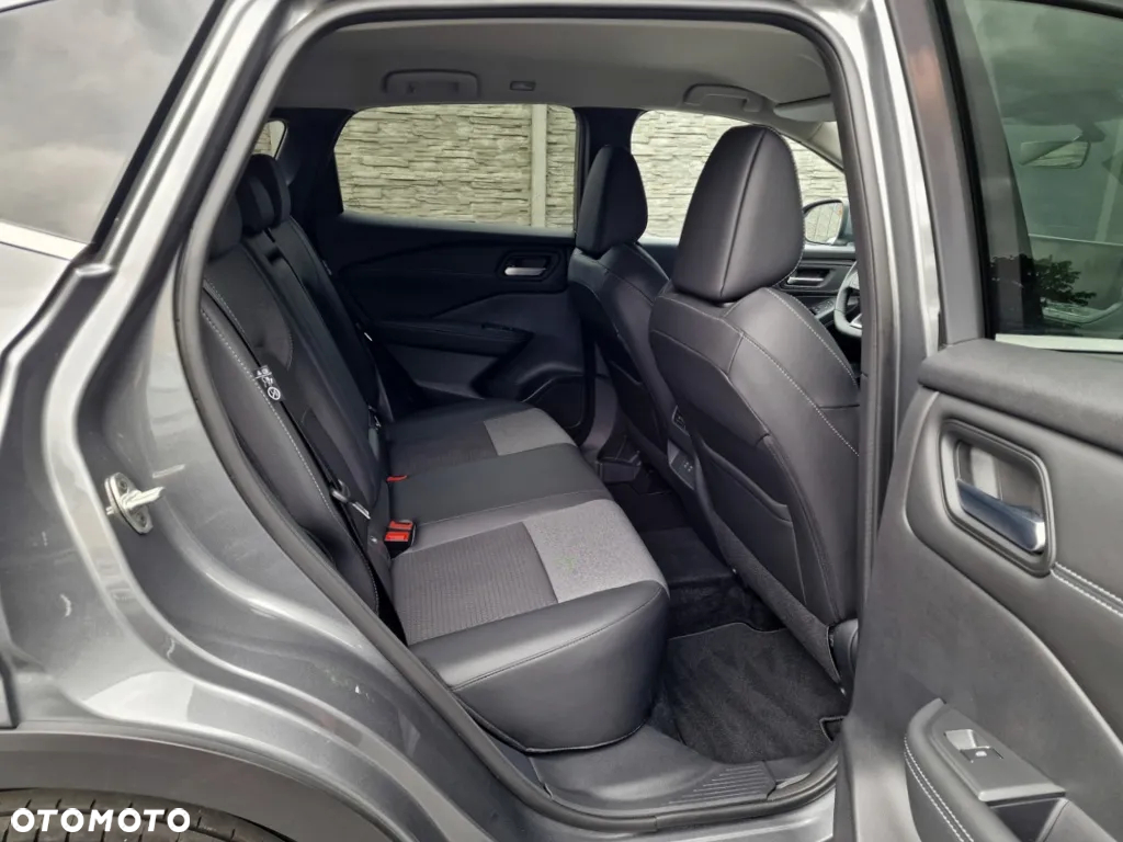Nissan Qashqai 1.3 DIG-T MHEV Xtronic N-Connecta - 25