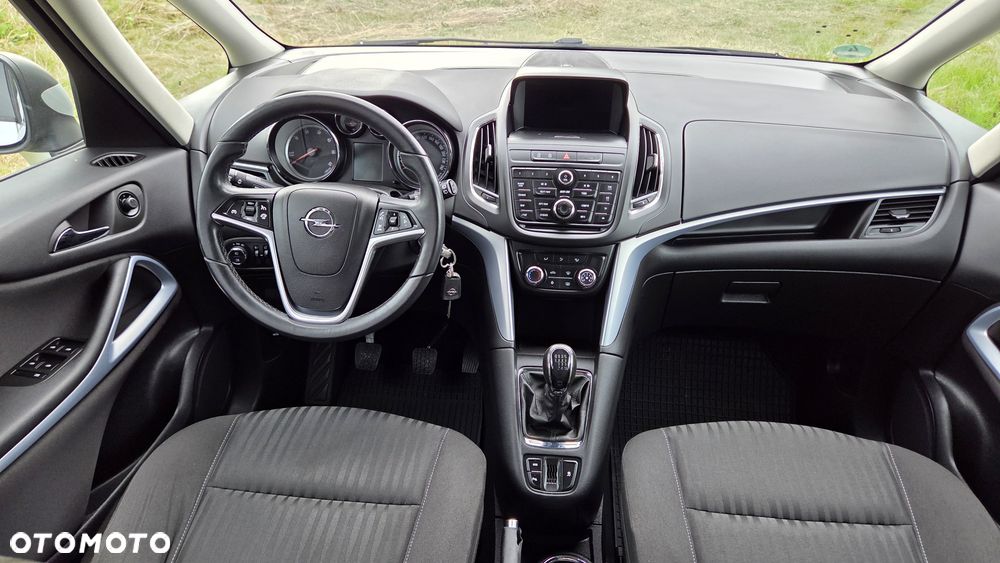 Opel Zafira Tourer 2.0 CDTI Innovation - 17