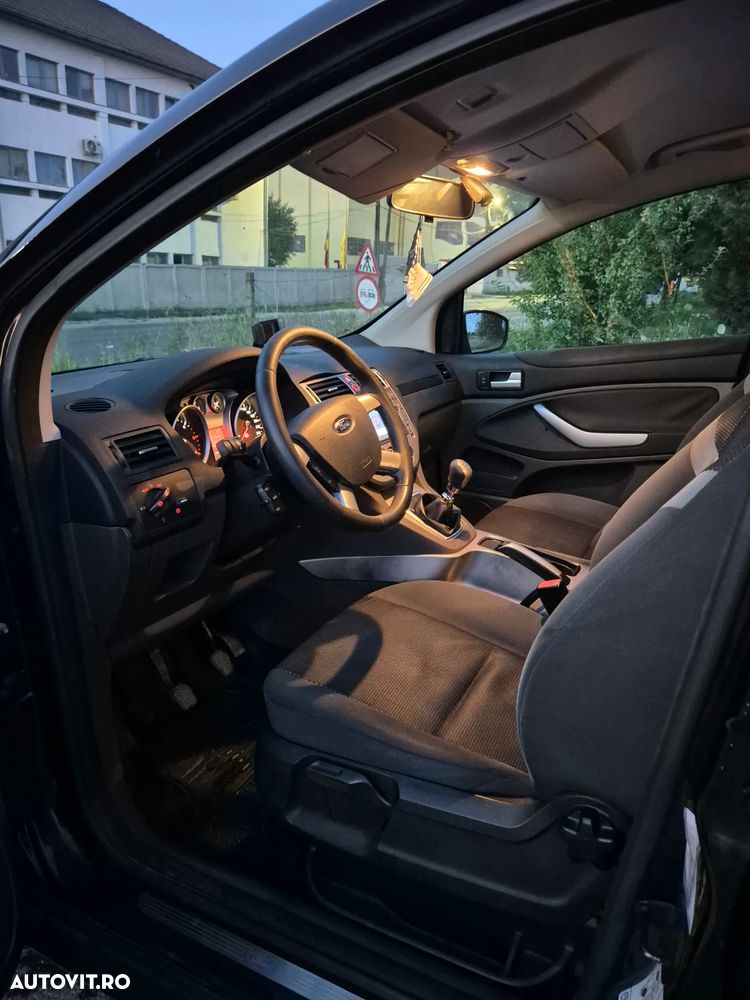 Ford Kuga 2.0L TDCi DPF Titanium - 12