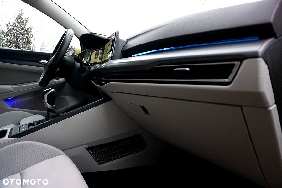 Volkswagen Golf - 29