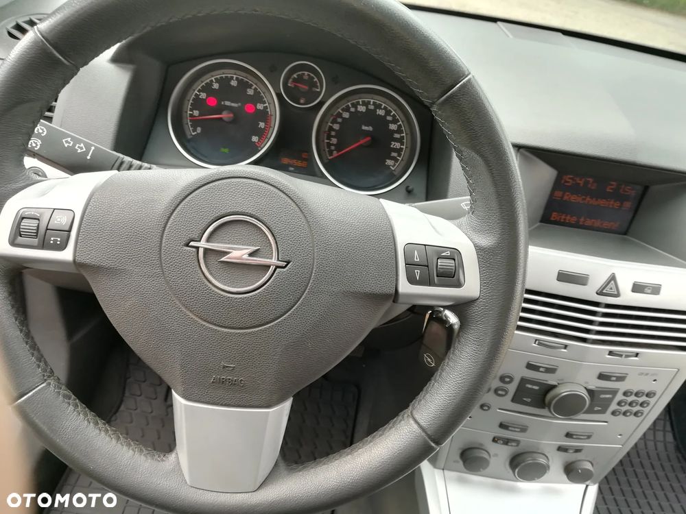 Opel Astra 1.4 Caravan Cosmo - 13