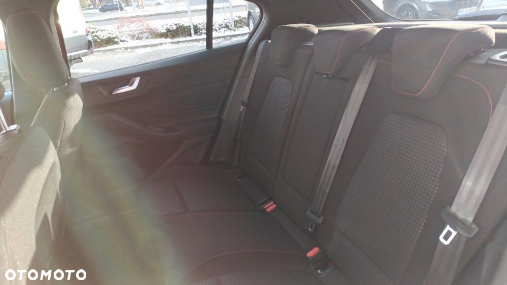 Ford Focus - 12