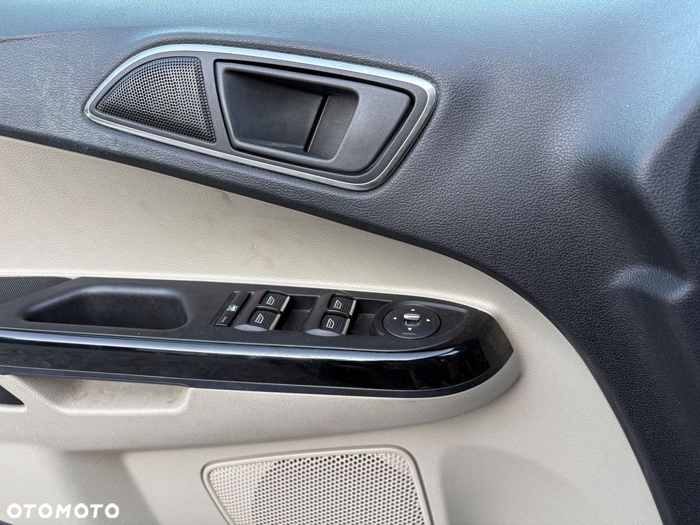 Ford B-MAX 1.0 EcoBoost Titanium X ASS - 27