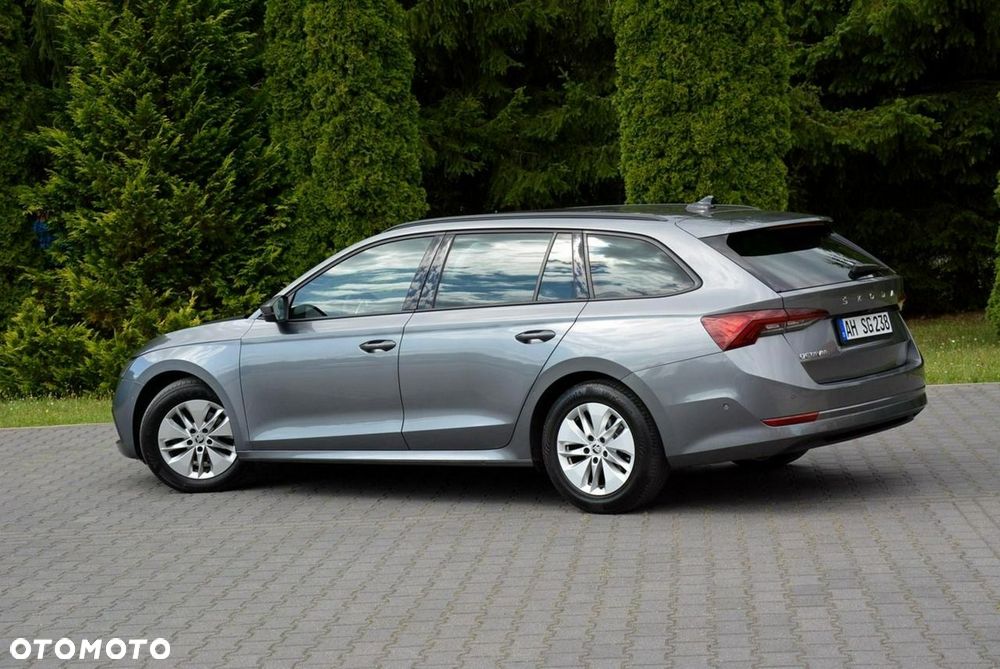 Skoda Octavia 2.0 TDI Selection DSG - 4