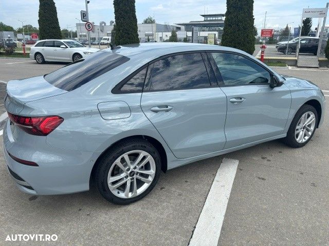Audi A3 35 TFSI S tronic MHEV Basic - 4