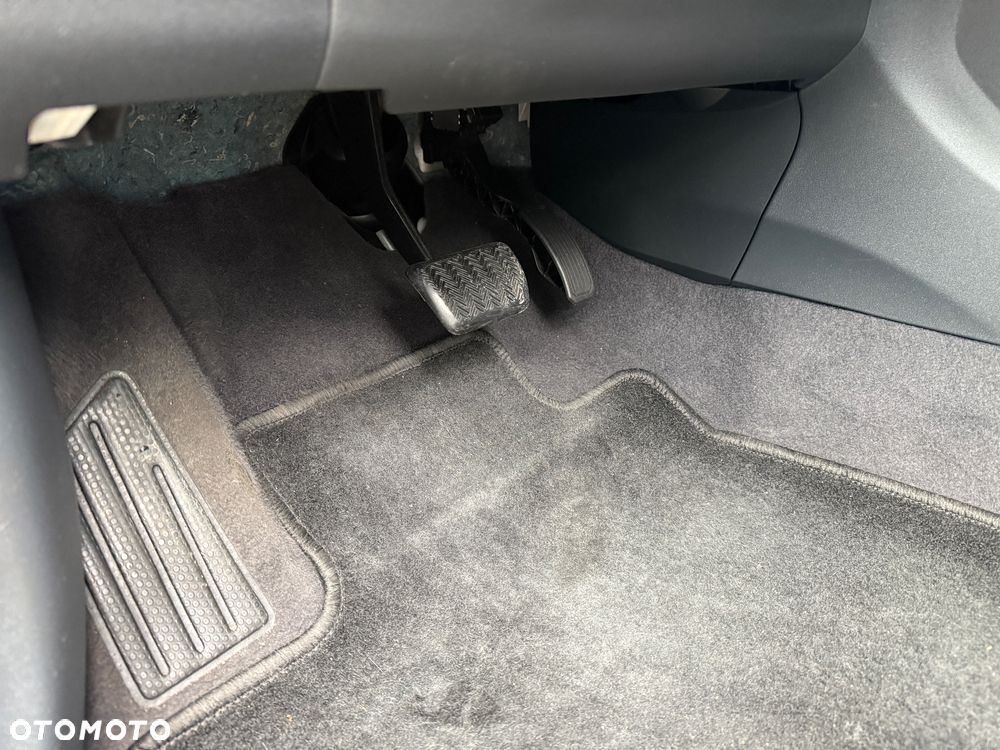 Toyota Auris 1.6 Active MS - 18