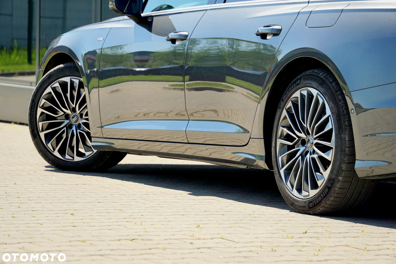 Audi A6 Avant 55 TFSI e quattro S tronic S line - 14