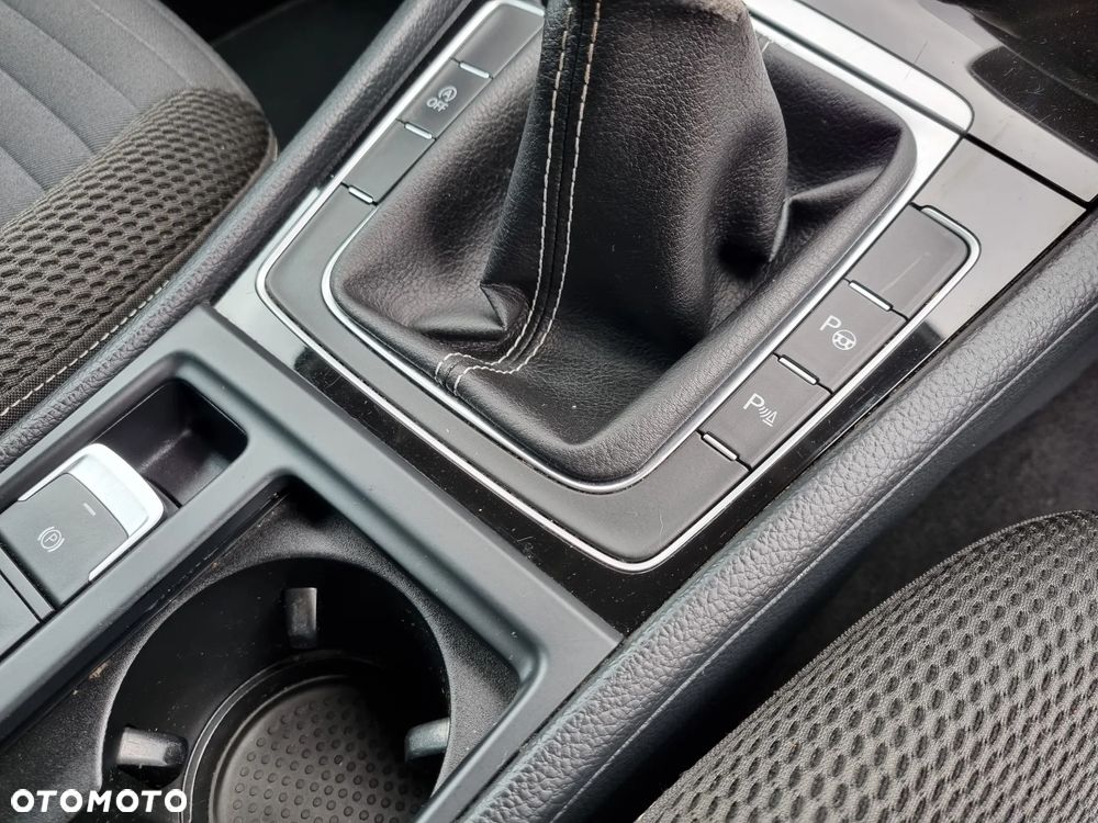 Volkswagen Golf VII 2.0 TDI BMT Highline - 18