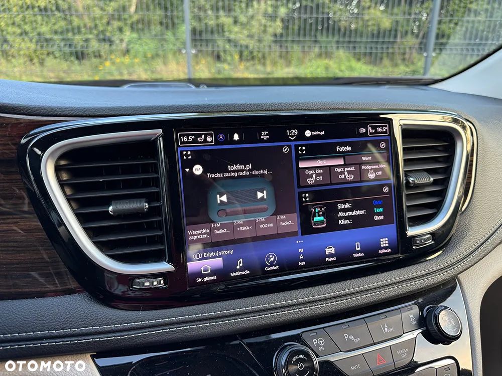 Chrysler Pacifica - 20