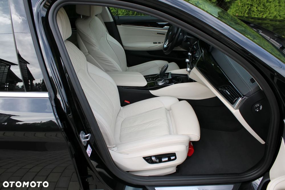 BMW Seria 5 520d xDrive MHEV Luxury Line - 13