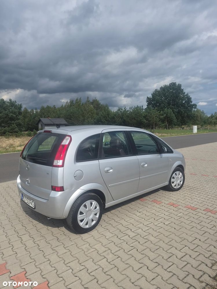 Opel Meriva 1.8 16V Cosmo - 12