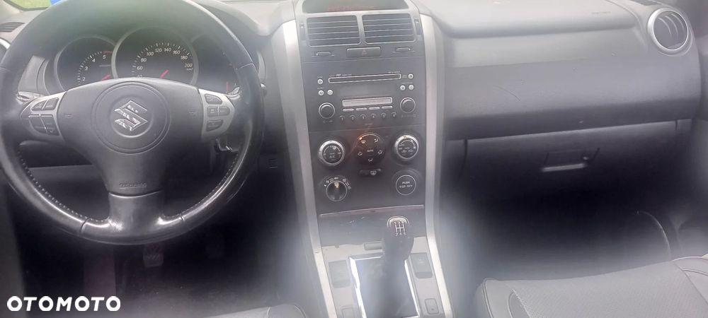 Suzuki Grand Vitara 1.9 DDiS - 10