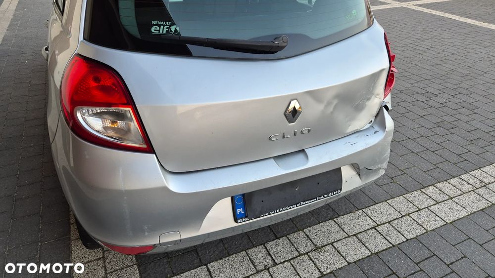 Renault Clio - 7