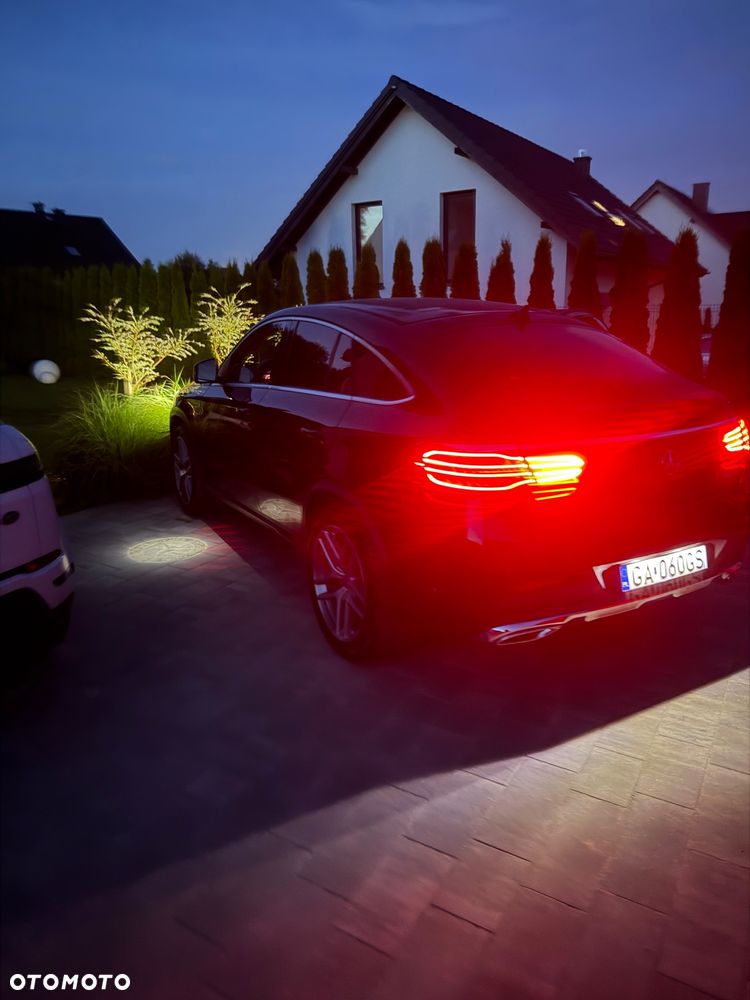 Mercedes-Benz GLE - 37