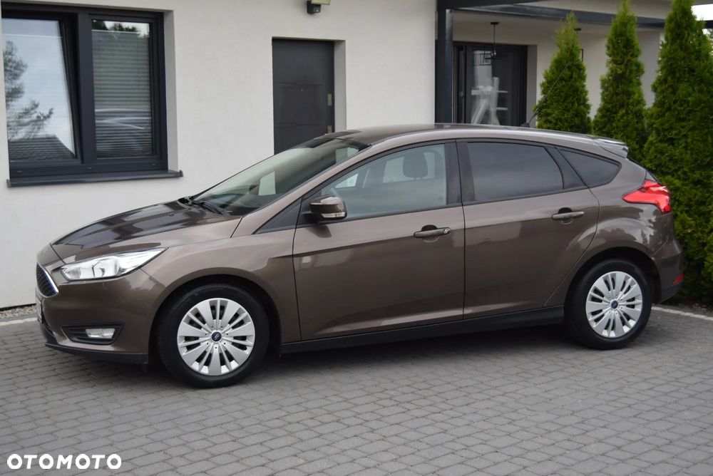Ford Focus 1.0 EcoBoost Trend - 10