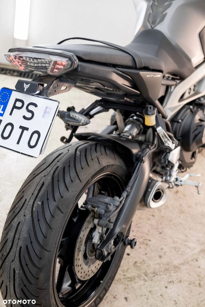 Yamaha MT - 16