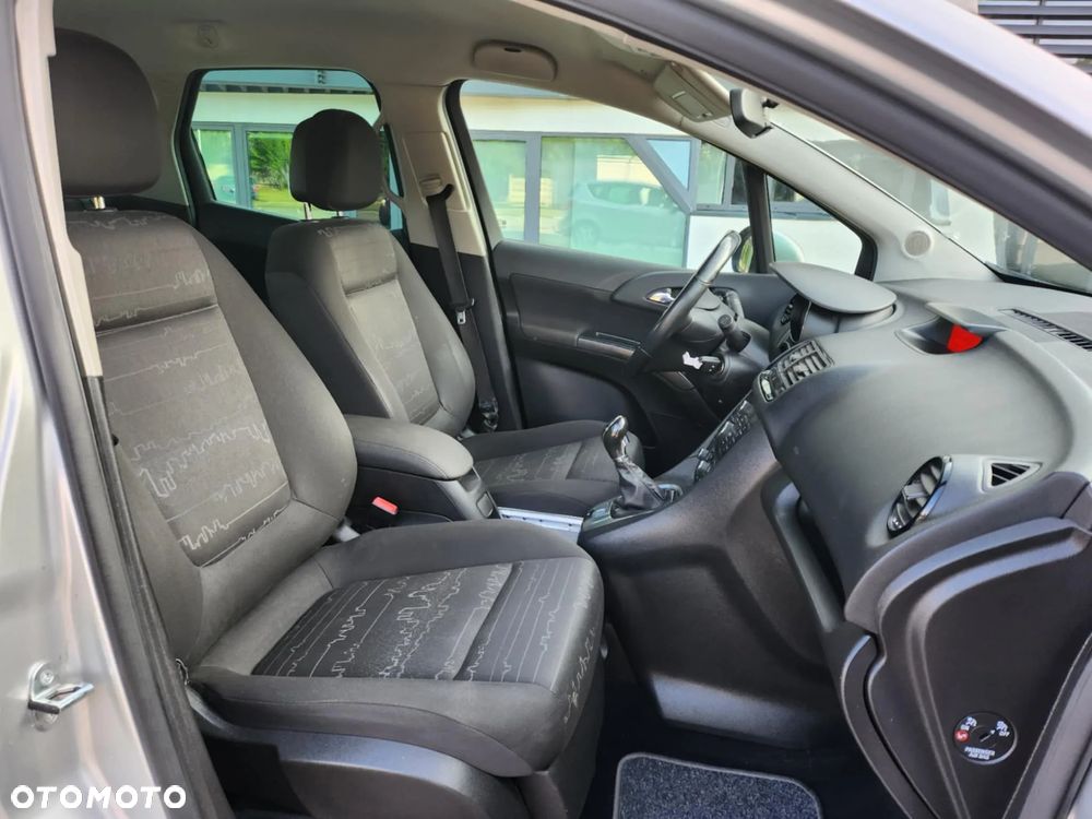 Opel Meriva - 12