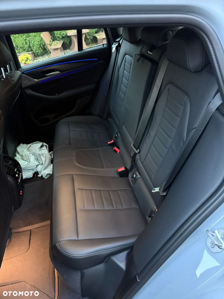 BMW X4 - 16