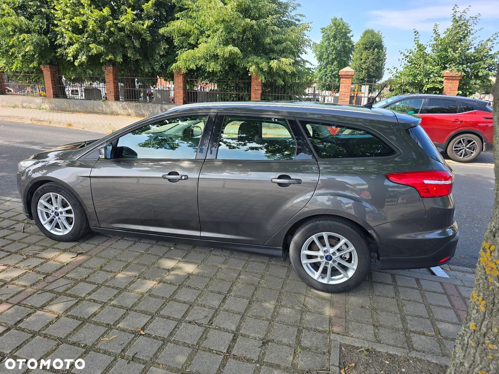 Ford Focus 1.5 TDCi DPF Start-Stopp-System Business - 10
