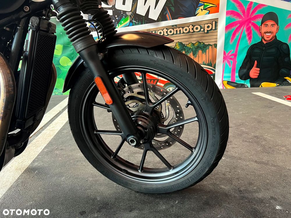 Triumph Street Twin - 8