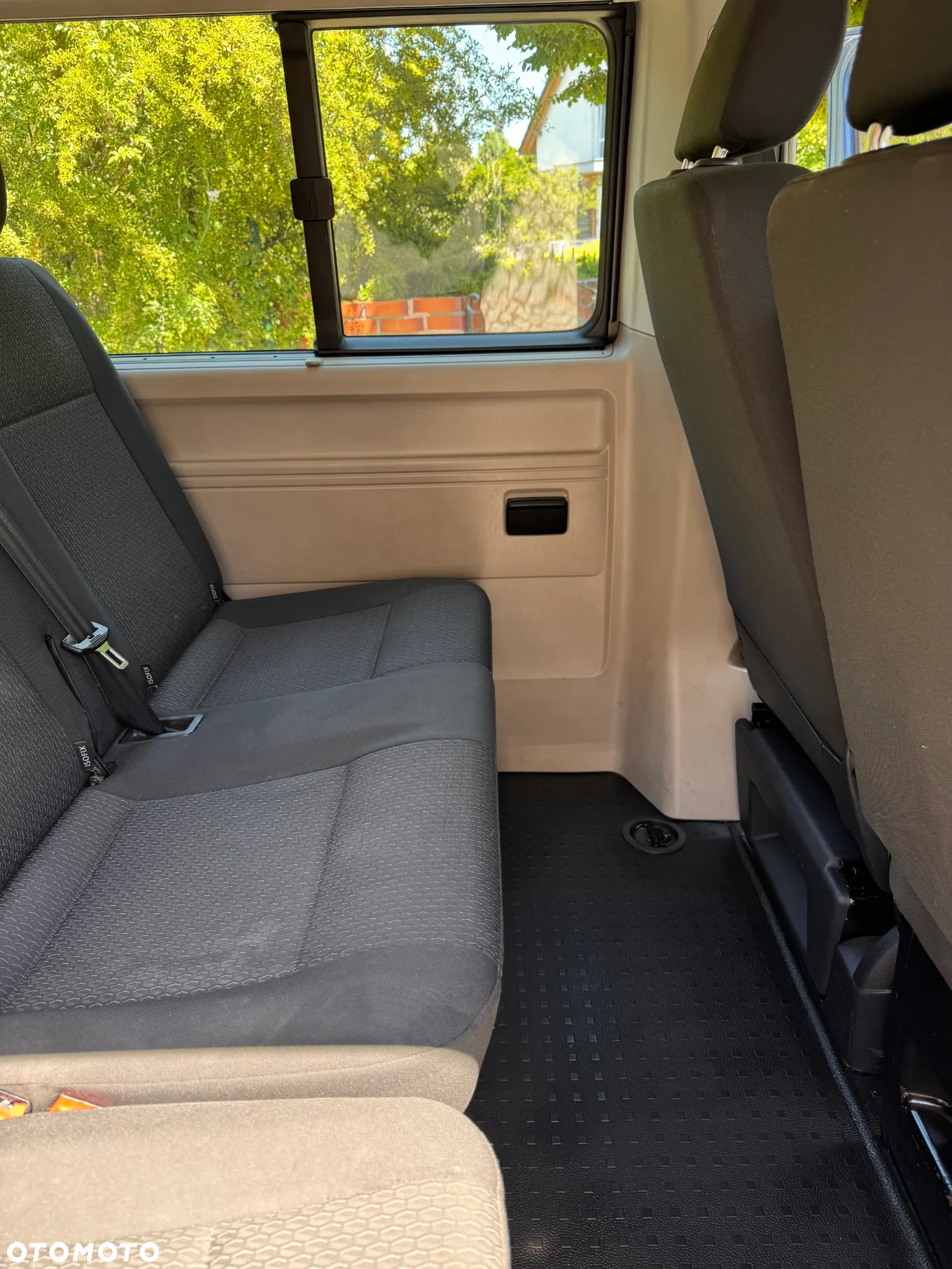 Volkswagen Caravelle 2.0 TDI L2 Comfortline - 24