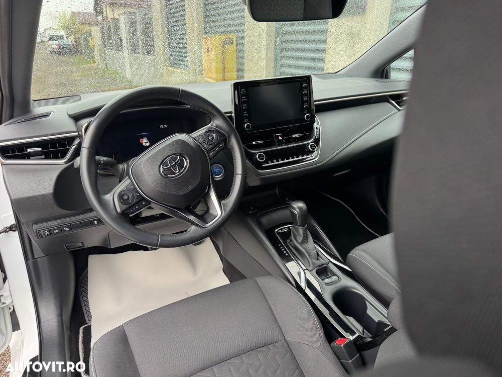 Toyota Corolla 1.8 HSD Business - 12