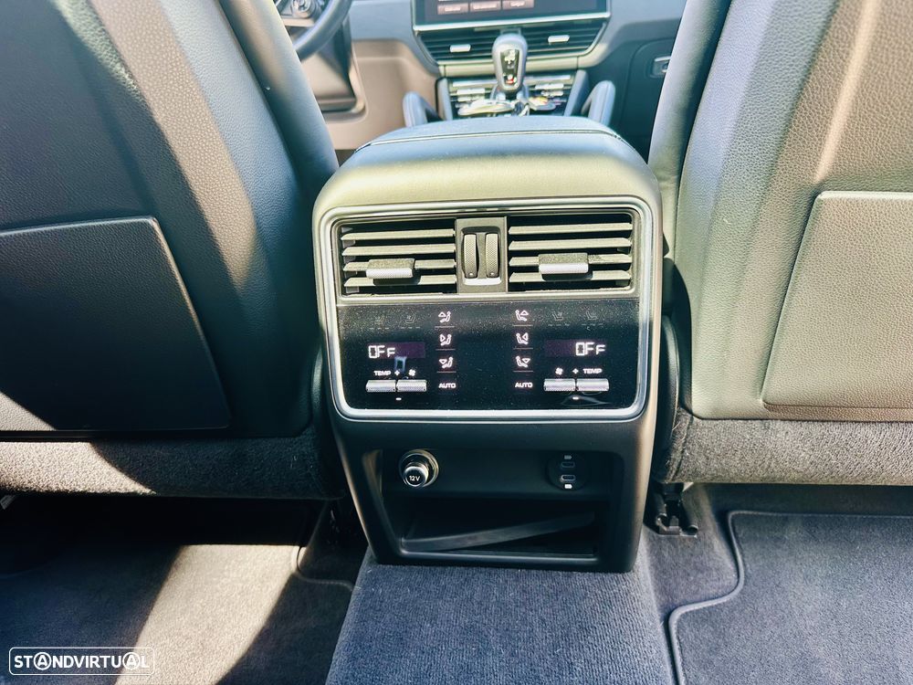 Porsche Cayenne GTS - 29