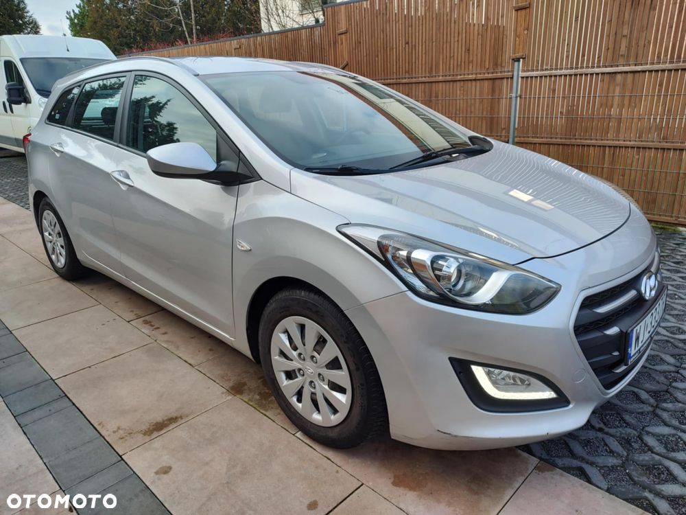 Hyundai i30 1.6 CRDi Classic + - 2