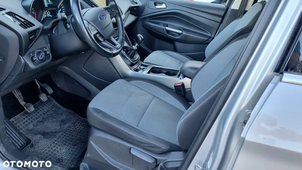 Ford Kuga 2.0 TDCi 4x2 Titanium - 18