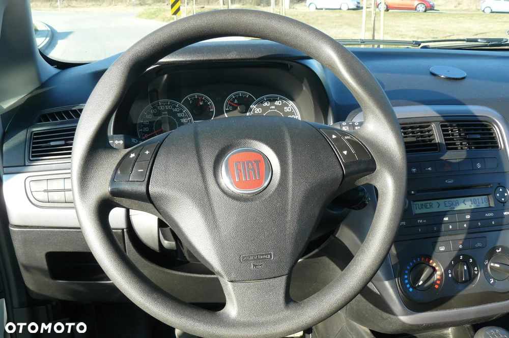 Fiat Grande Punto - 13