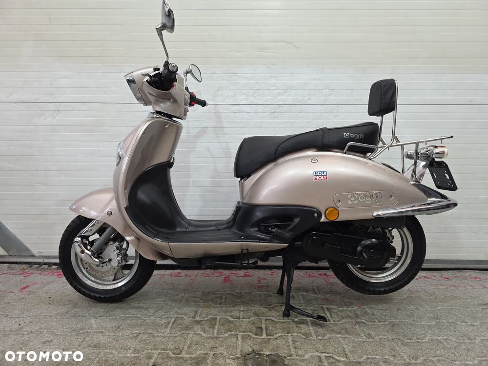 AGM Retro 50 - 2