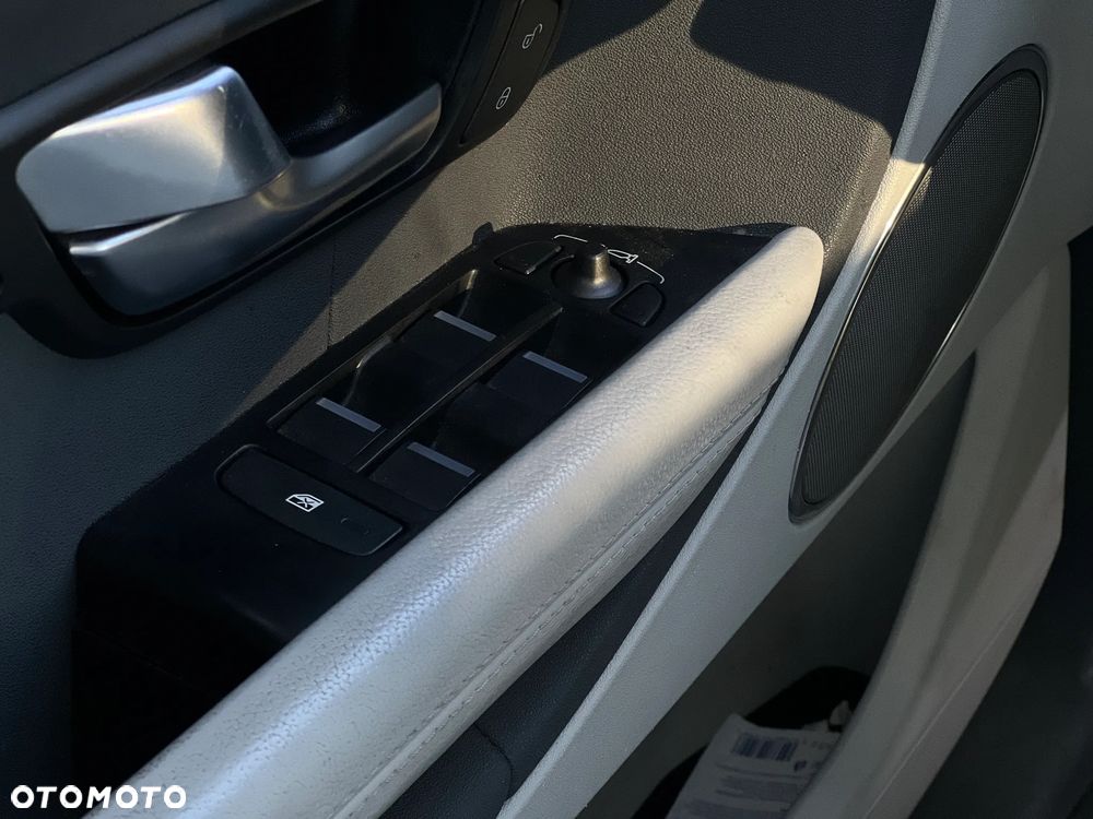 Land Rover Range Rover Evoque - 19