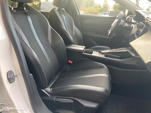 Peugeot 308 SW BlueHDi 130 EAT8 Stop & Start Allure Pack - 38