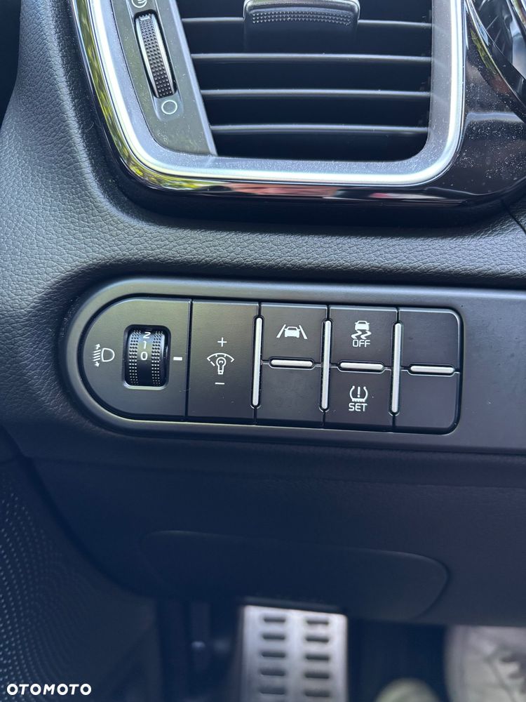 Kia Ceed 1.5 T-GDI Business Line Plus DCT - 15