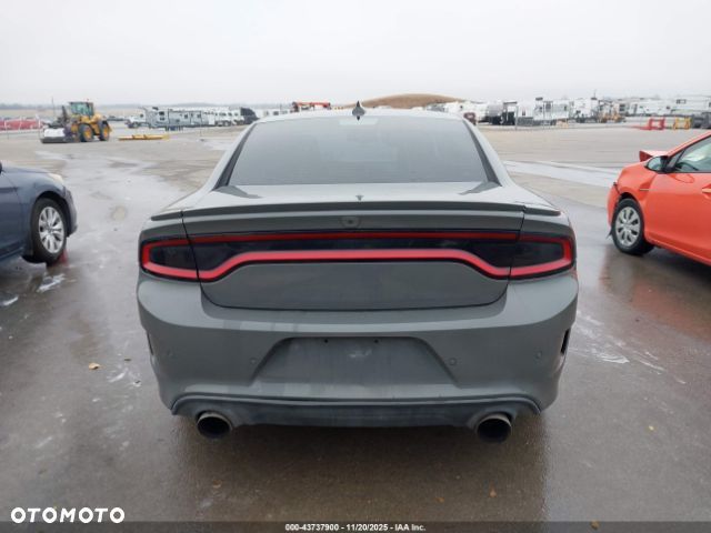 Dodge Charger 5.7 R/T - 11