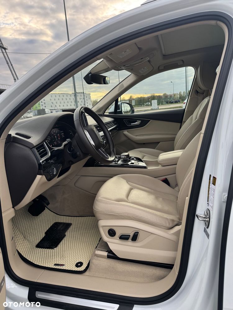 Audi Q7 3.0 TFSI Quattro Tiptronic - 8