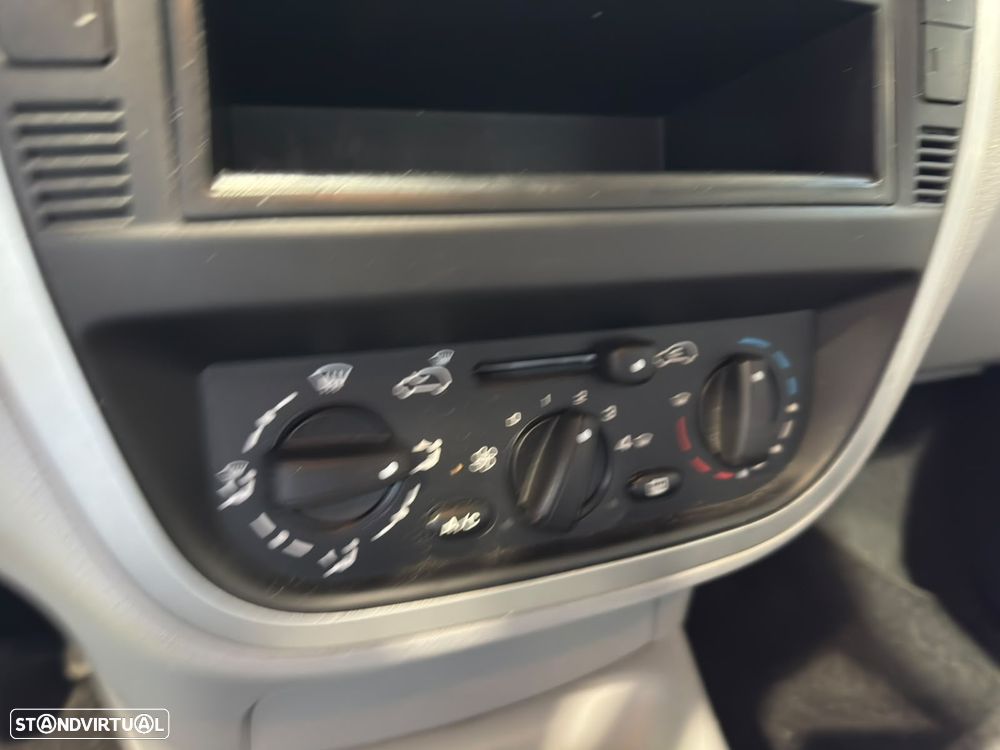 Citroën C3 1.1 Exclusive - 19