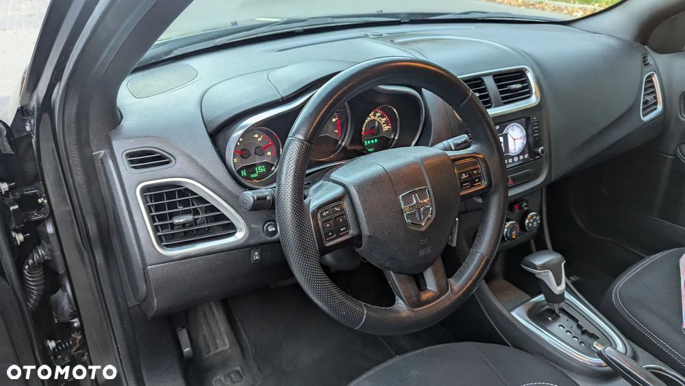 Dodge Avenger - 3