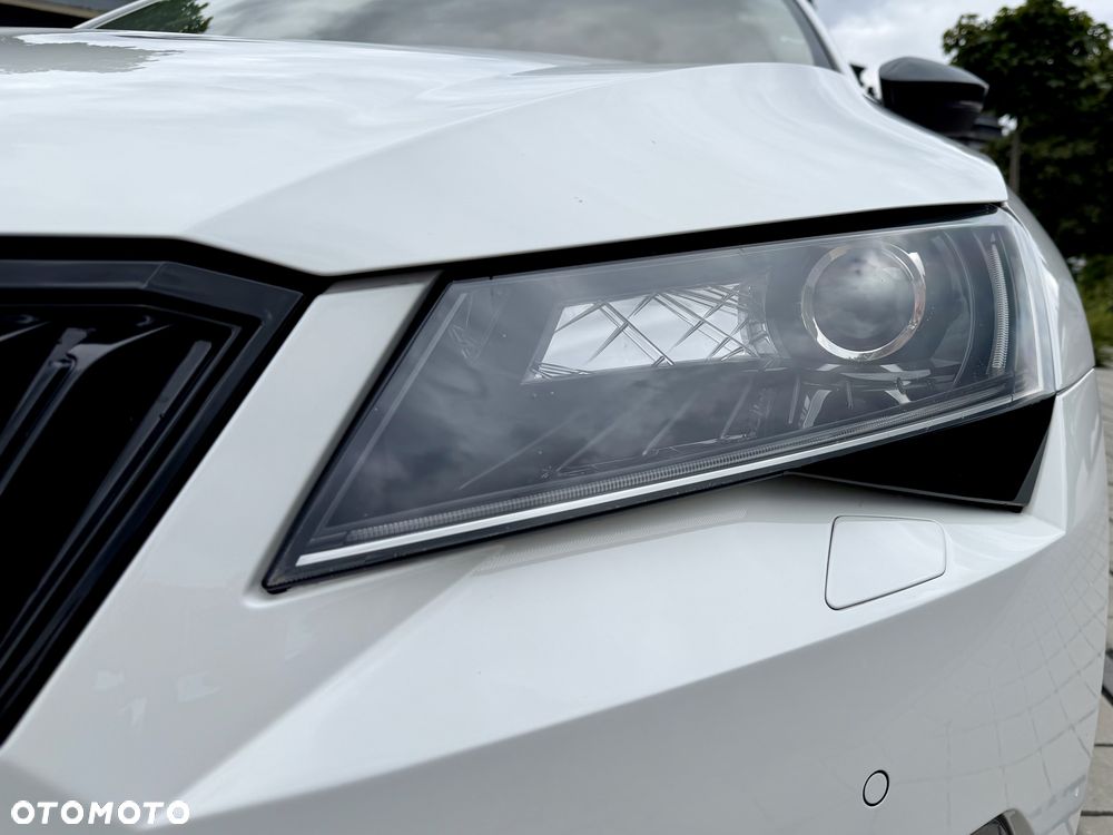 Skoda Superb 2.0 TDI Ambition - 17
