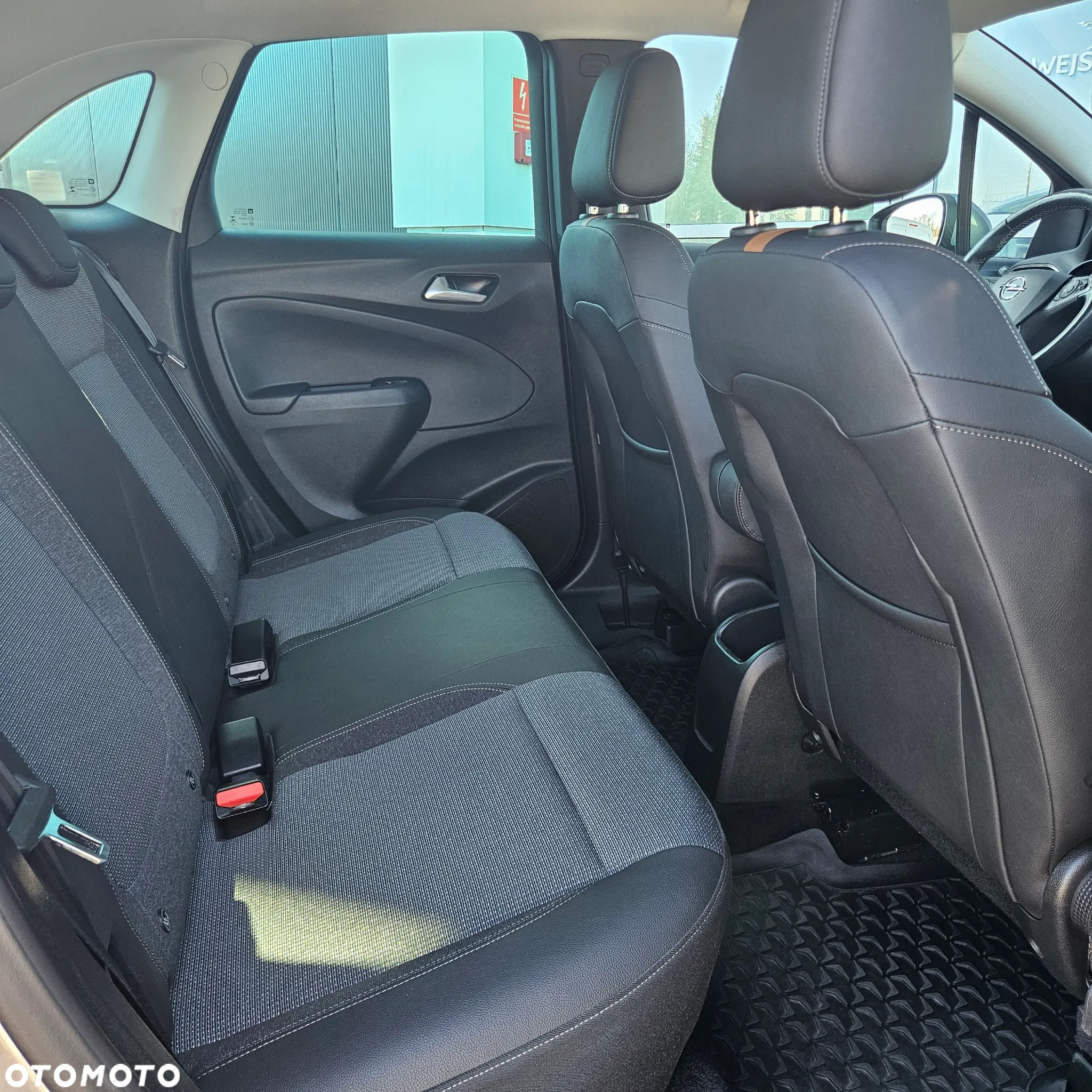 Opel Crossland X 1.2 T Eco Enjoy S&S - 10